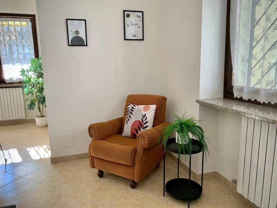 Appartamento Indipendente A Mirafiori Sud Turin Bagian luar foto