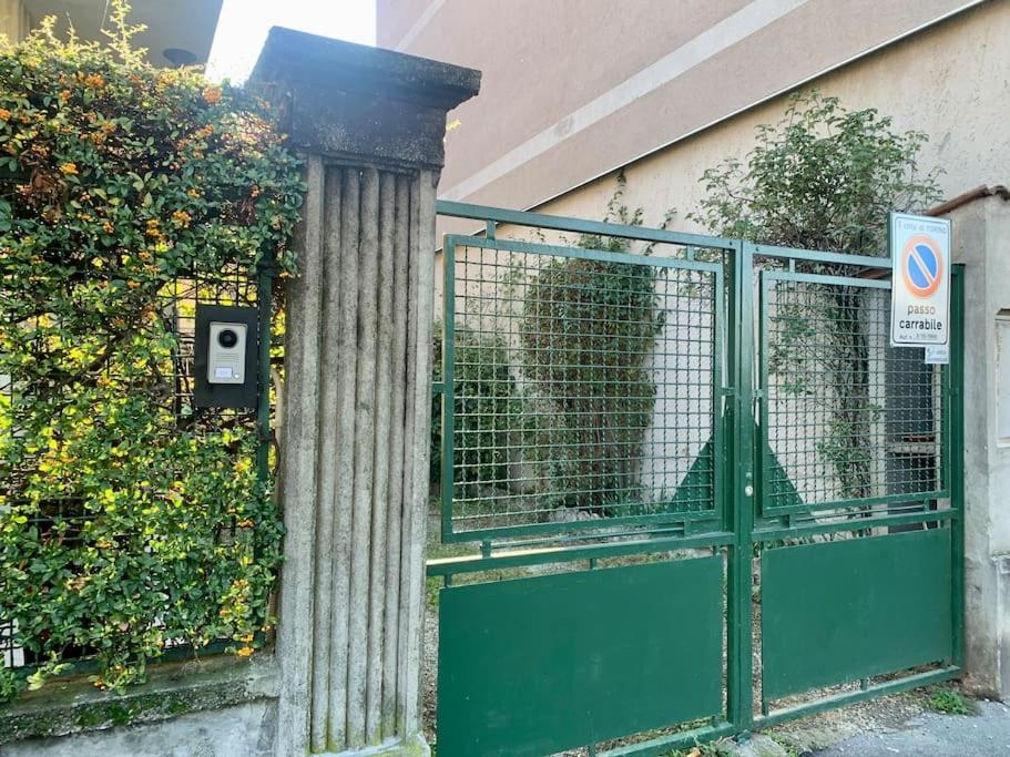 Appartamento Indipendente A Mirafiori Sud Turin Bagian luar foto