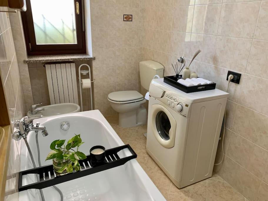 Appartamento Indipendente A Mirafiori Sud Turin Bagian luar foto