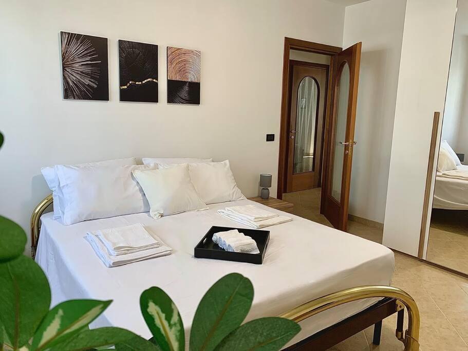 Appartamento Indipendente A Mirafiori Sud Turin Bagian luar foto