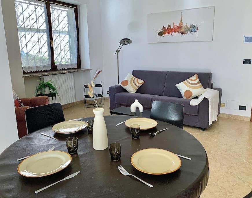 Appartamento Indipendente A Mirafiori Sud Turin Bagian luar foto