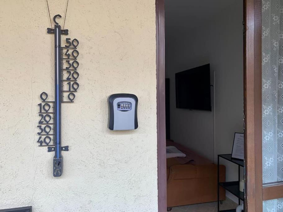 Appartamento Indipendente A Mirafiori Sud Turin Bagian luar foto